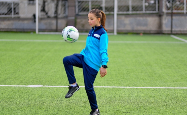 Esenyurt’ta Kız Çocuklarına Özel Futbol Kursu