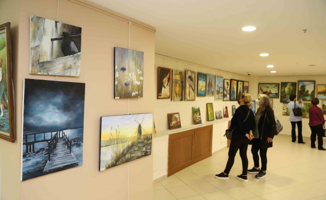 “Grup 10 Atölye” resim sergisi Kartal Belediyesi’nde açıldı