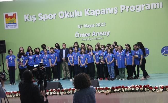 Zeytinburnu Kış Spor Okullarının Kapanışı Görkemli Oldu (VİDEOLU)
