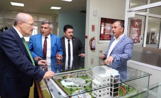 Başkan Kafaoğlu ve AK Parti Milletvekili Yavuz Subaşı Bağcılar Belediyesi'nİ ziyaret etti