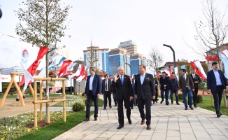 Kılıçdaroğlu 44 dönümlük Maltepe Cumhuriyet Parkı’nı ziyaret etti