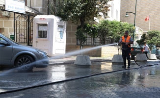 Zeytinburnu’nda Sokaklar Her Ay Tazyikli Su ile Yıkanıyor